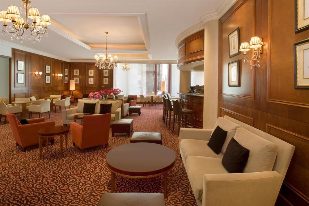 Sheraton Grand Warsaw Exterior photo The Club Lounge at the InterContinental London