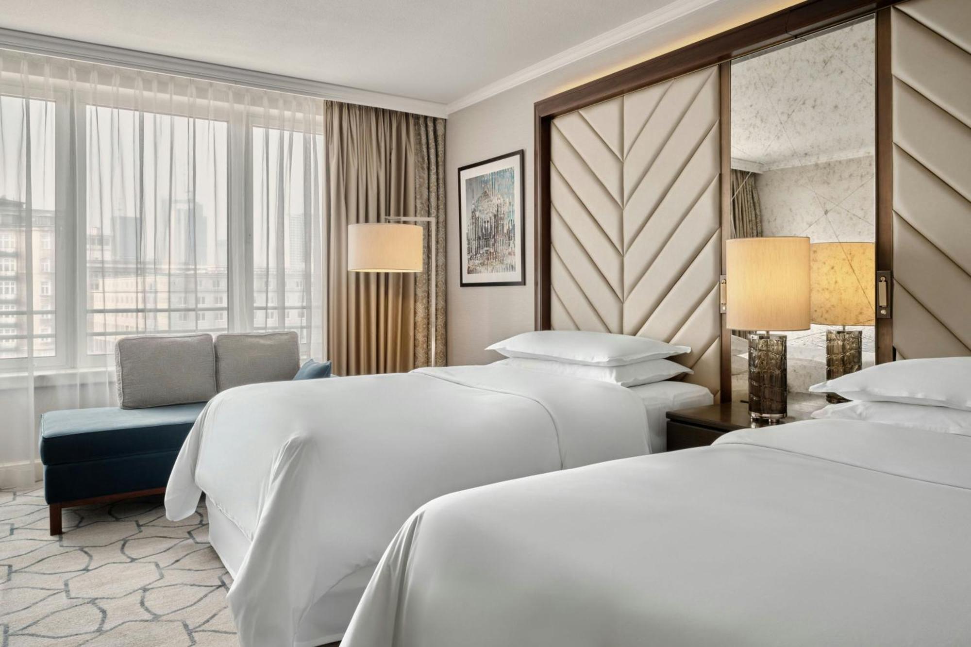 Sheraton Grand Warsaw Exterior photo